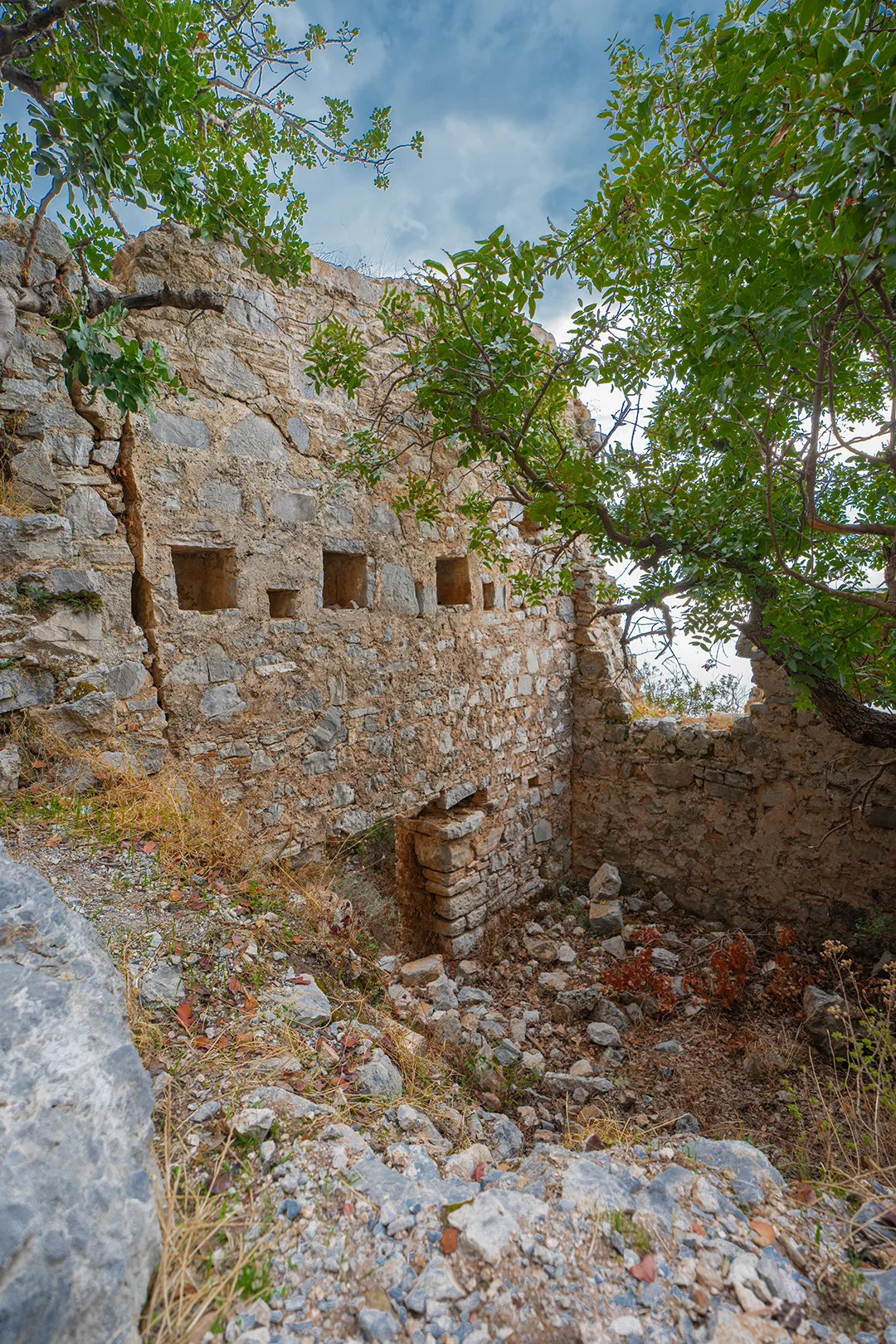 Afkule Manastırı 8